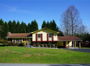 87 Underhill Rd, Hendersonville, NC 28792