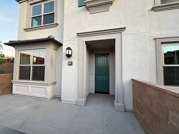 2nd image of 104 Sugarwood