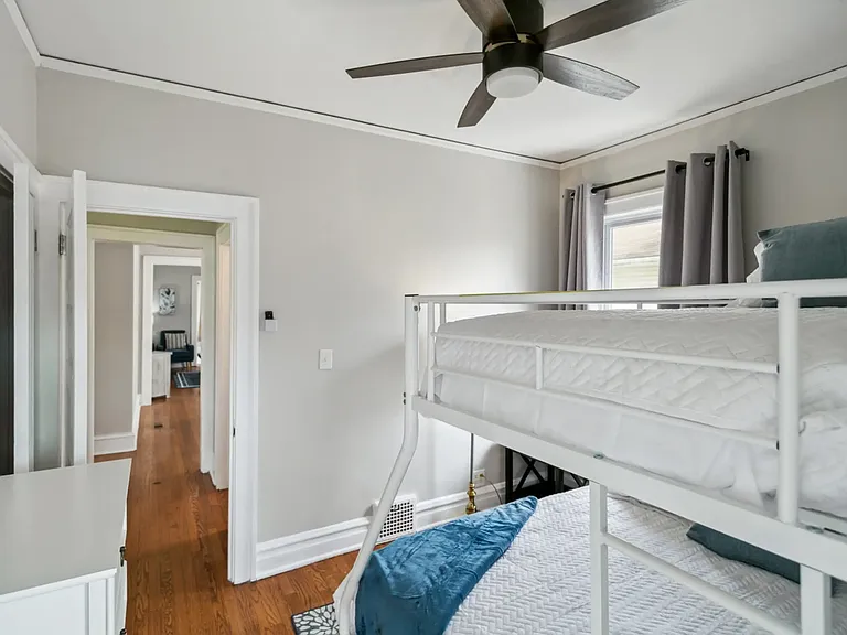 522 N Sheridan Rd #2 — Photo 30