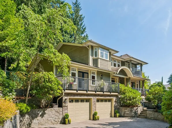 4904 Chalet Pl, North Vancouver, BC V7R 4X4