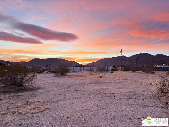 4758 Avenida La Flora Desierta, Joshua Tree, CA 92252