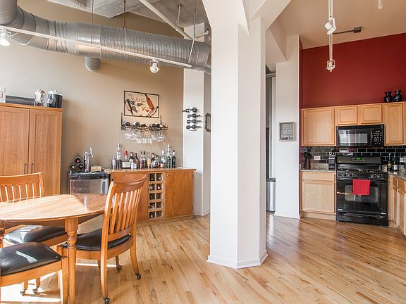 4th image of 2107 Grand Ave #601