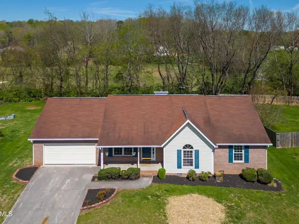 7621 Windy Knoll Dr, Knoxville, TN 37938