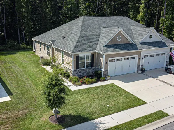 1484 Whispering Woods Rd, Middletown, DE 19709