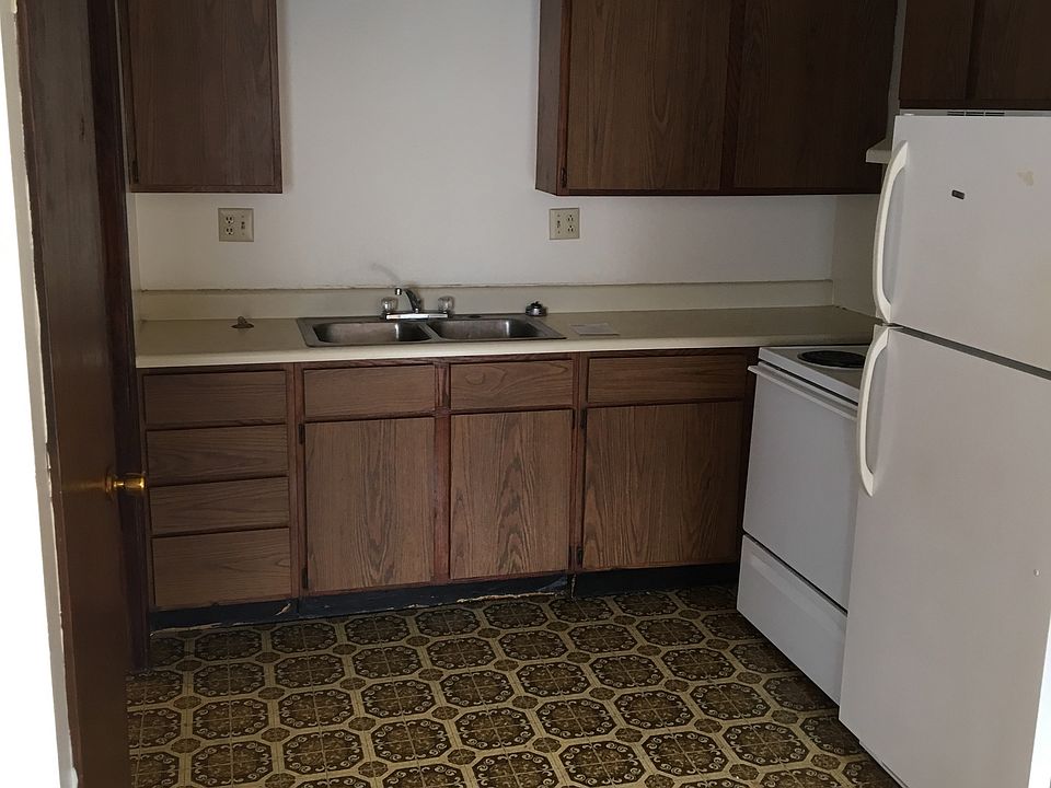 2nd image of 2818 Whitener St APT 1
