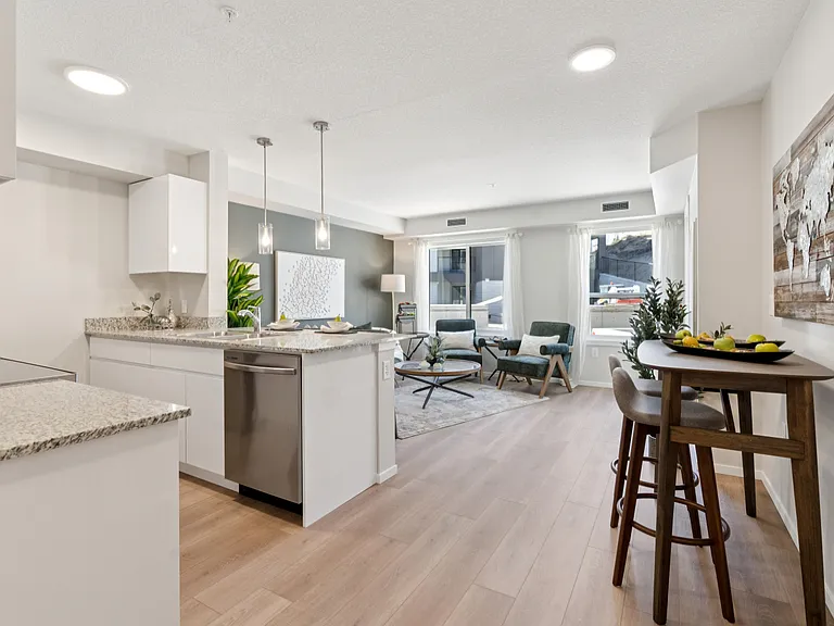 69 Mission Rd SW — Photo 48