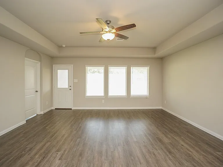 3331 Rosselli Brush Dr — Photo 6