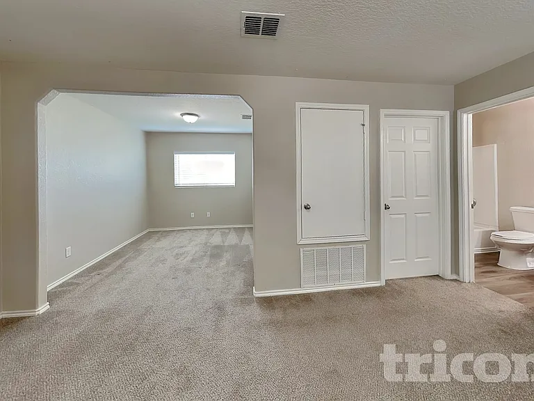 9311 Hanover Sky — Photo 18