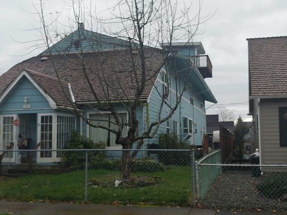 3rd image of 2306 Cherry St