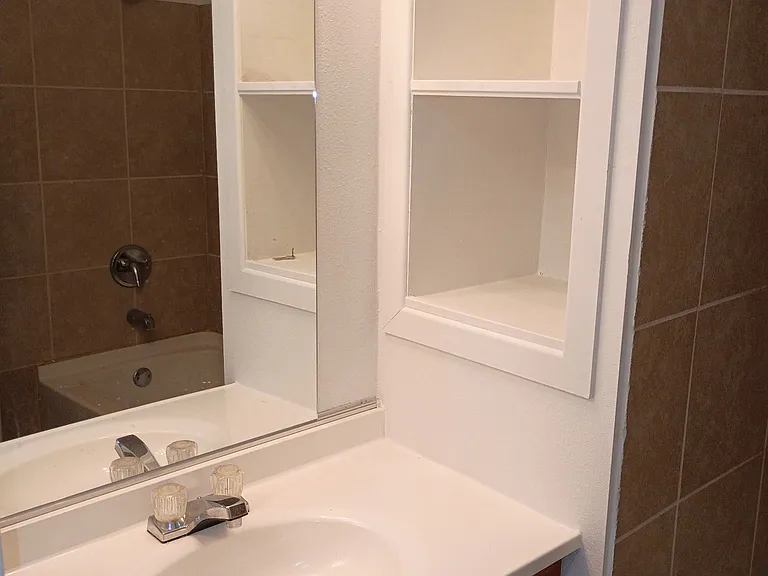 216 Craig Ct #C — Photo 7