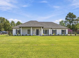 504 Colonial Dr, Lake Charles, LA 70611