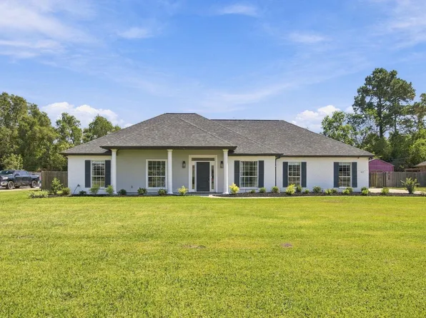 504 Colonial Dr, Lake Charles, LA 70611