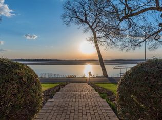 2422 Lafayette Rd, Wayzata, MN 55391