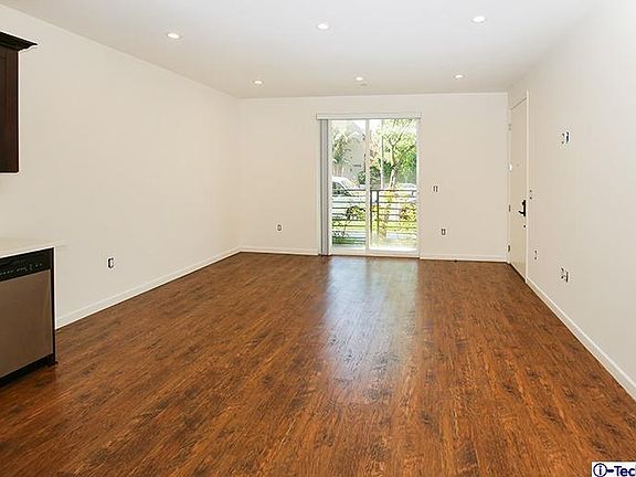 4th image of 13551 Burbank Blvd APT 2