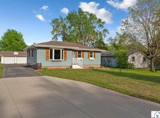 1309 N Washington Ave, Saint Peter, MN 56082