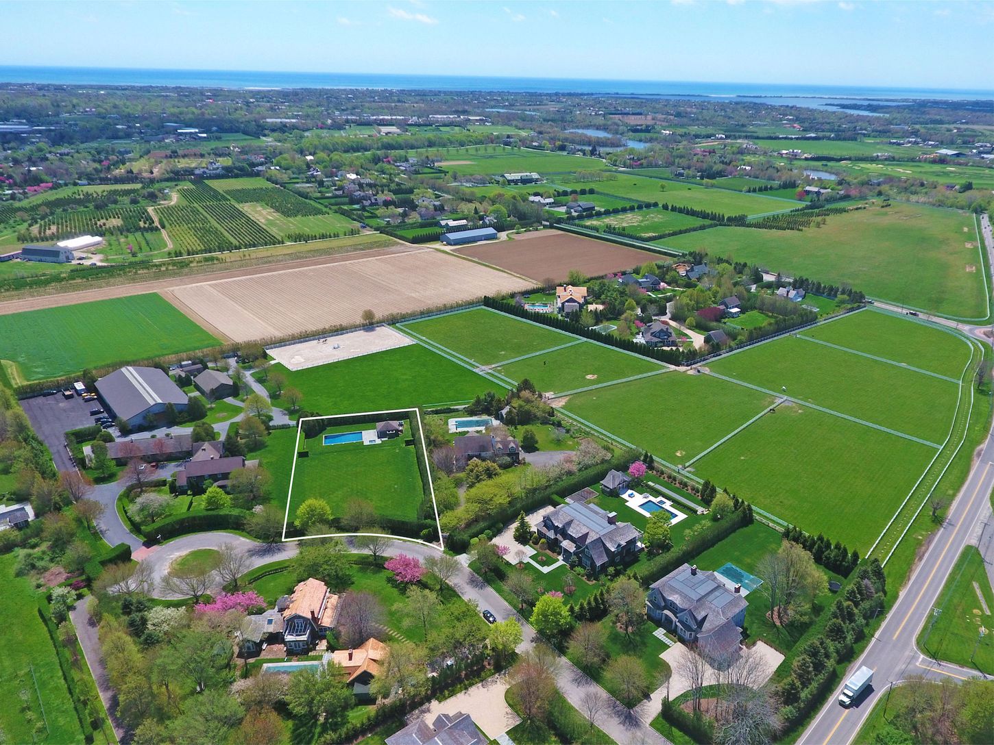  Prime Location overlooking horse farm