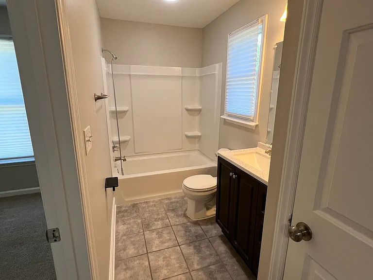 8314 McGuire Dr — Photo 5