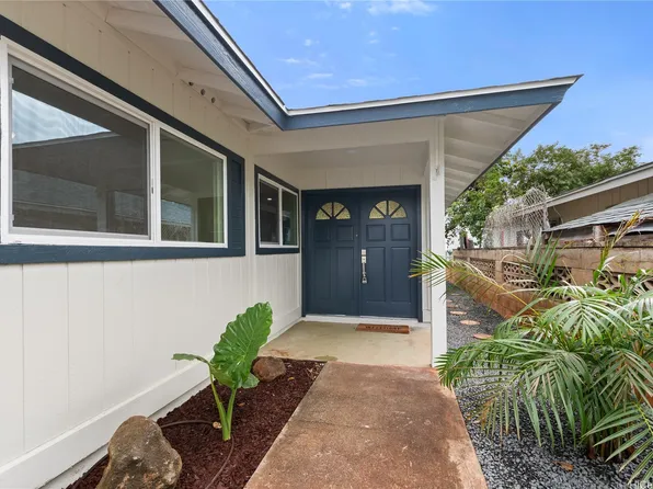 94-487 Palai St, Waipahu, HI 96797