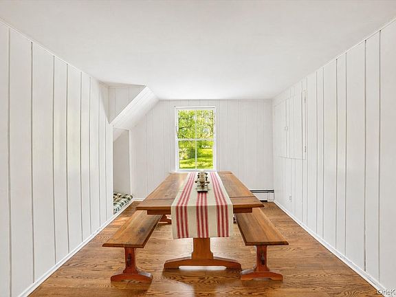 5th image of 1835 Jacob Road
