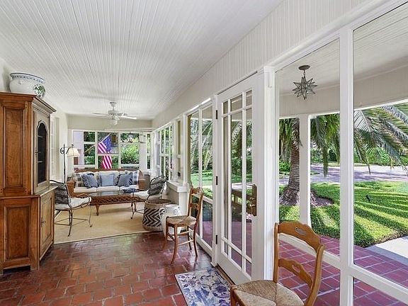 4th image of 739 Antonette Ave
