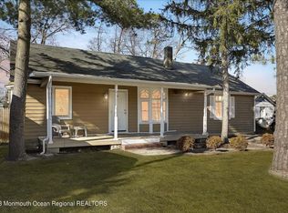 424 Seaman Ave, Beachwood, NJ 08722