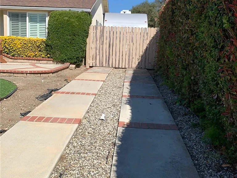 3882 Greenwood St — Photo 3