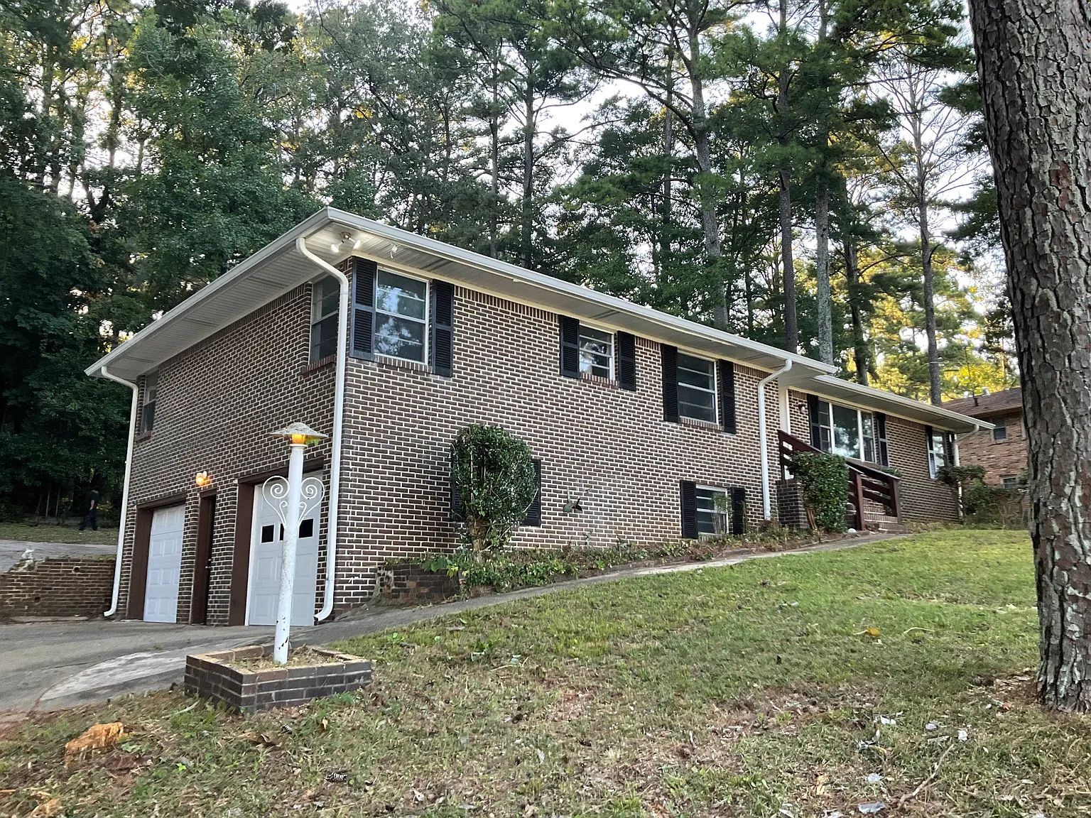 4 bed, 2000 sqft, $1,800 — Photo 2