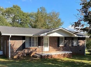 1614 Refuge Rd, Pendleton, SC 29670