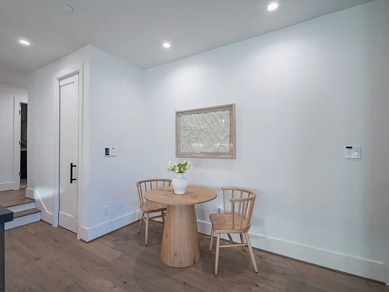 4529 Emerson Ave #8L — Photo 13
