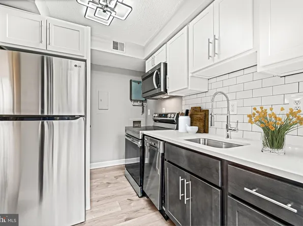 2118 Suitland Ter SE, Washington, DC 20020