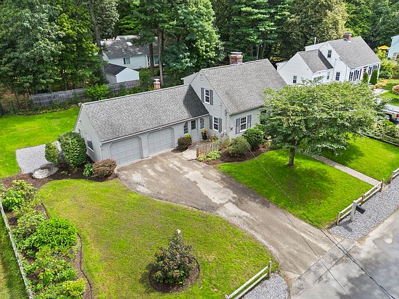 2nd image of 9 Hillside Dr