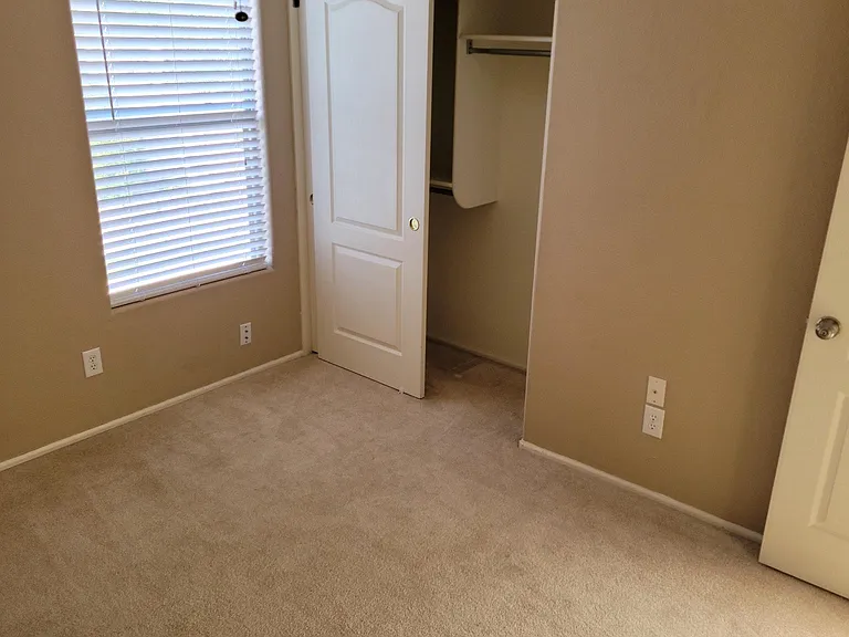 3618 E Potter Dr — Photo 16