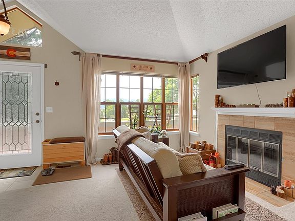 3rd image of 7837 Brandy Cir