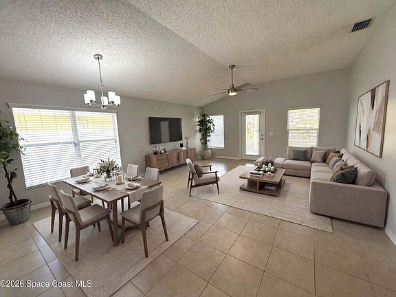 3rd image of 3814 La Flor Dr