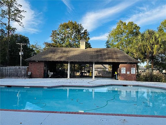 5th image of 17306 Paddock Cir