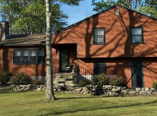 121 Wedgewood Dr, Torrington, CT 06790
