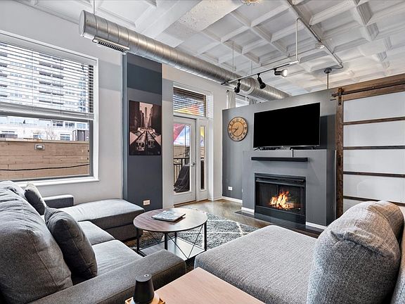 5th image of 1307 S Wabash Ave APT 303