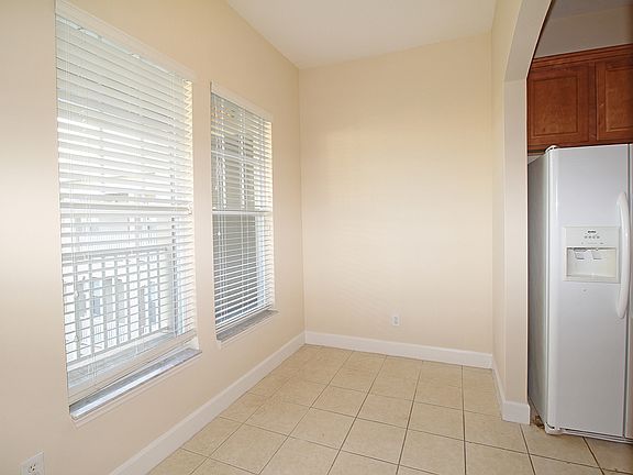 5th image of 1231 Wright Cir #1307