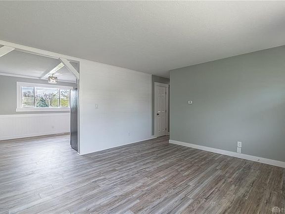 5th image of 313 Hillhaven Dr