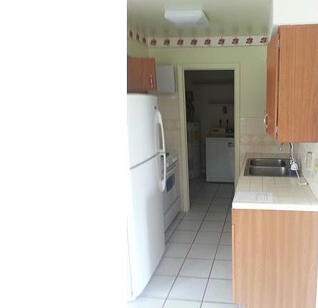 3rd image of 1158 Navajo Ave