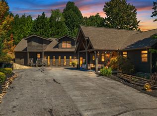 2837 Cedar Falls Way, Sevierville, TN 37862