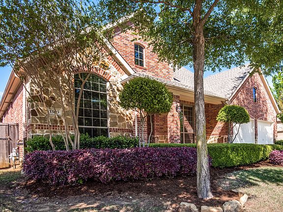 3rd image of 1305 Canyon Wren Dr