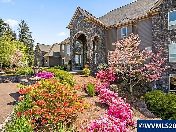 2nd image of 2882 NW Oak Grove Dr