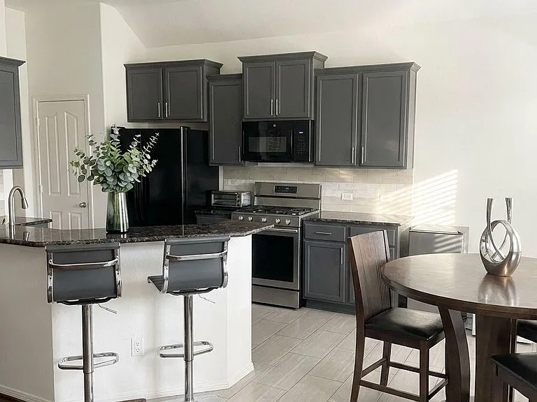 129 Autumn Forest Ln — Photo 2