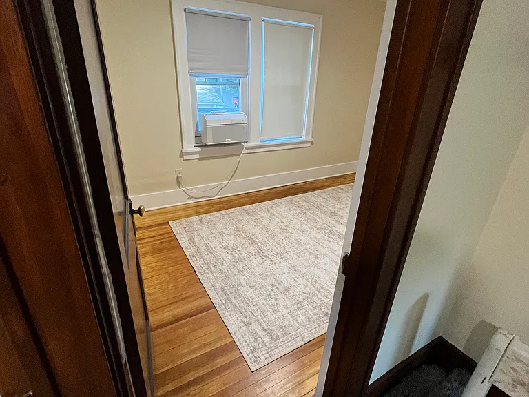 1021 N 47th Ave — Photo 14
