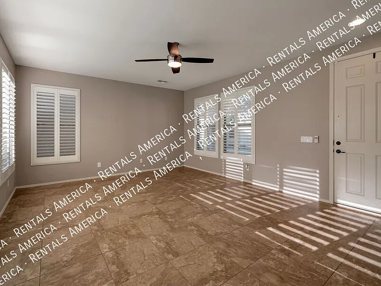 3863 S Verbena Ave — Photo 11