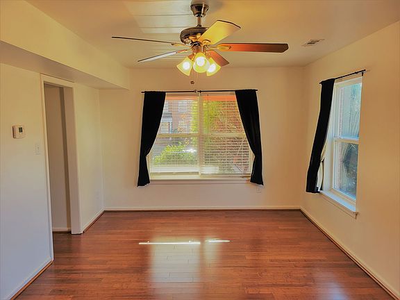2nd image of 1424 Lakeview Ave