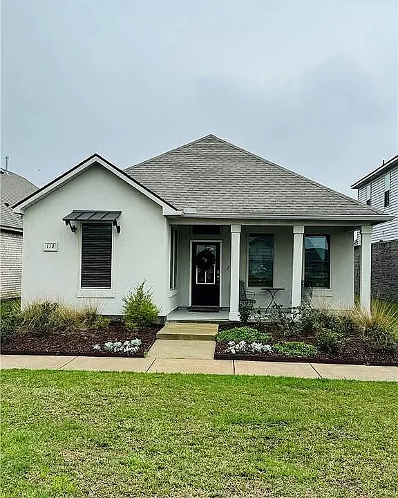 112 Oak Landing Ln