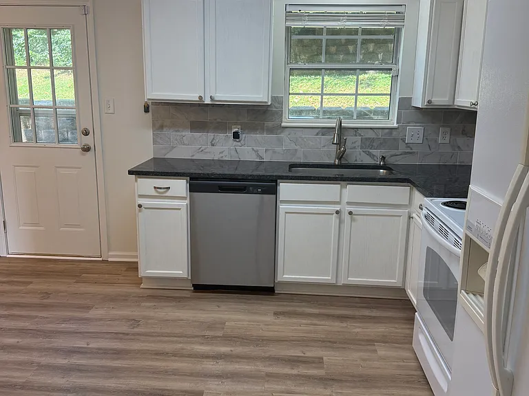 719 Colony Village Way — Photo 11