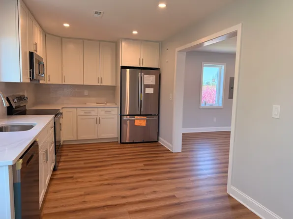 142 3rd Ave Floor 2, Broomall, PA 19008